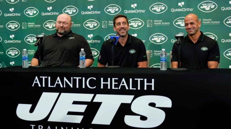 Todos vuelven en los Jets: el coach Saleh y el gerente Joe Douglas no serán despedidos; la lesión de Aaron Rodgers termina siendo su salvavidas