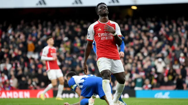 Gabriel Jesus desata el nudo para el Arsenal