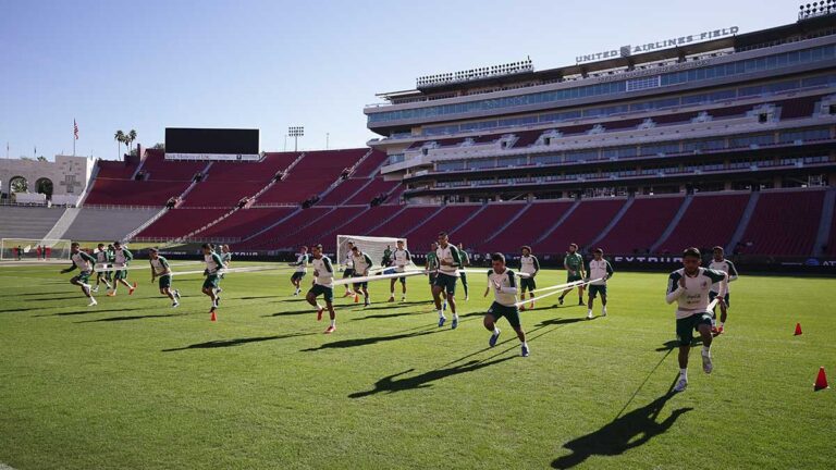 “El fútbol mexicano tiene que apuntar hacia otros objetivos que no sea el tener ganancias económicas al por mayor”