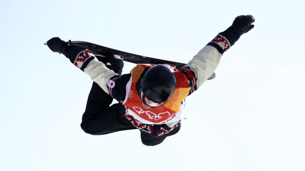 El Snowboard slalom requiere la capacidad de saltar y mantenerse en el aire por mucho tiempo | @olympics