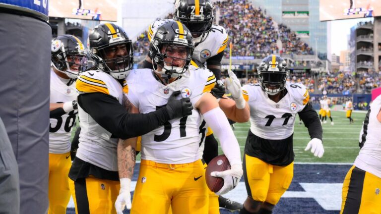 Steelers llega con vida a la última semana tras vencer a Seattle y le da los playoffs a los Rams