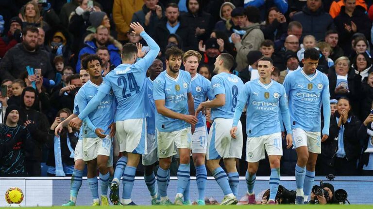 El Manchester City golea al Huddersfield en el regreso de Kevin De Bruyne en la FA Cup