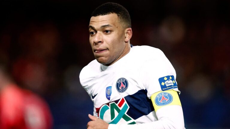 El entorno de Kylian Mbappé niega un acuerdo con el Real Madrid