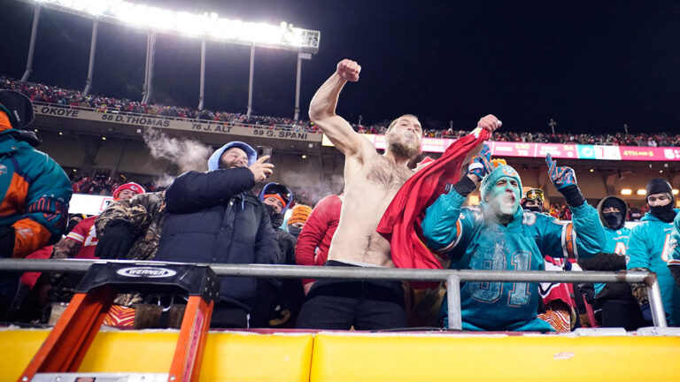 Fans que fueron al Chiefs vs Dolphins necesitarán amputaciones por congelamiento