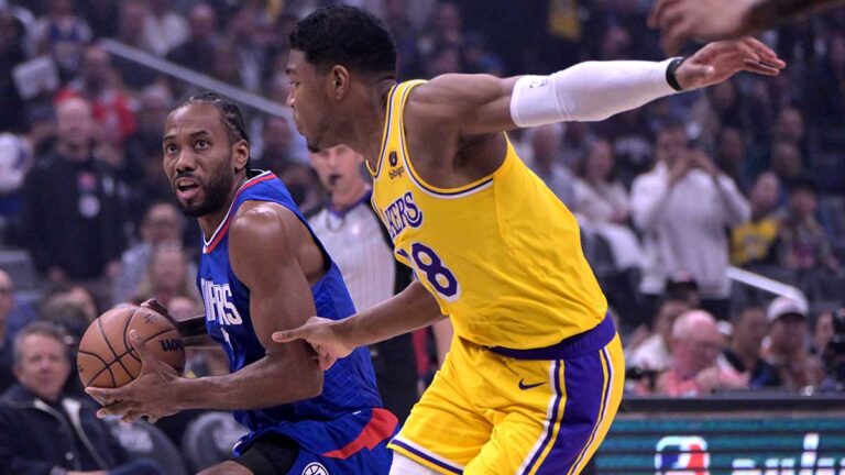 Kawhi Leonard logra un triple doble y los Clippers se imponen a los Lakers in LeBron James