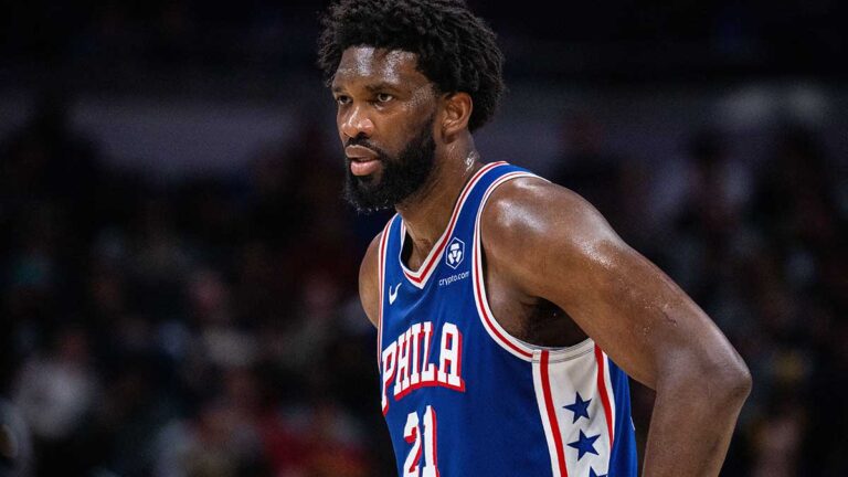 Joel Embiid se perderá el juego ante Nuggets por lesión en la rodilla