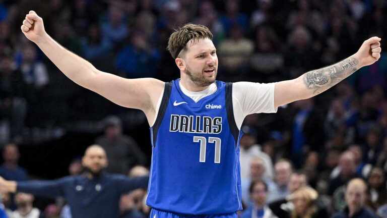 Un histórico Luka Doncic lleva a los Mavericks a una victoria sobre Magic