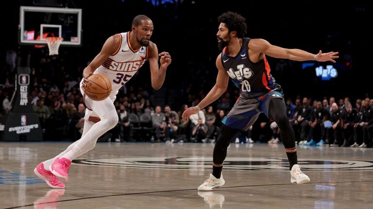 Kevin Durant regresa a Brooklyn con los Suns y se imponen a los Nets