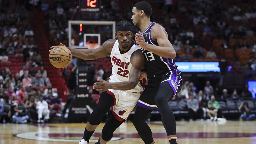 Jimmy Butler lidera al Heat ante los Kings | Reuters