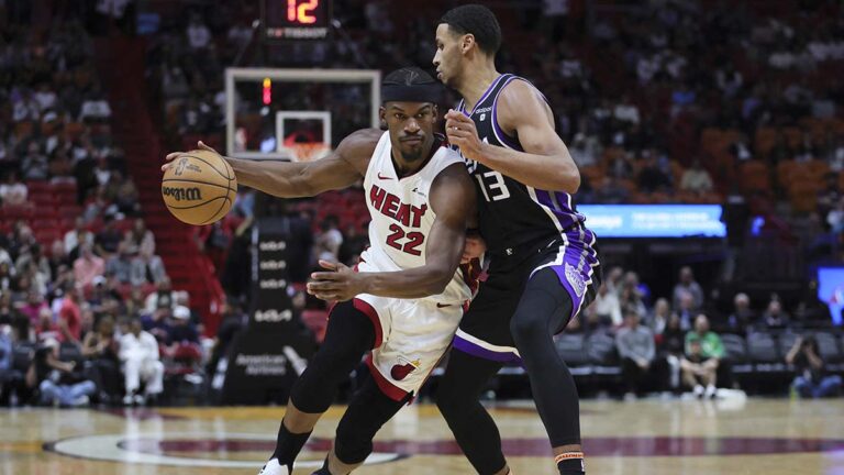 Jimmy Butler y el Heat vencen a los Kings y acaban con su racha de siete derrotas consecutivas