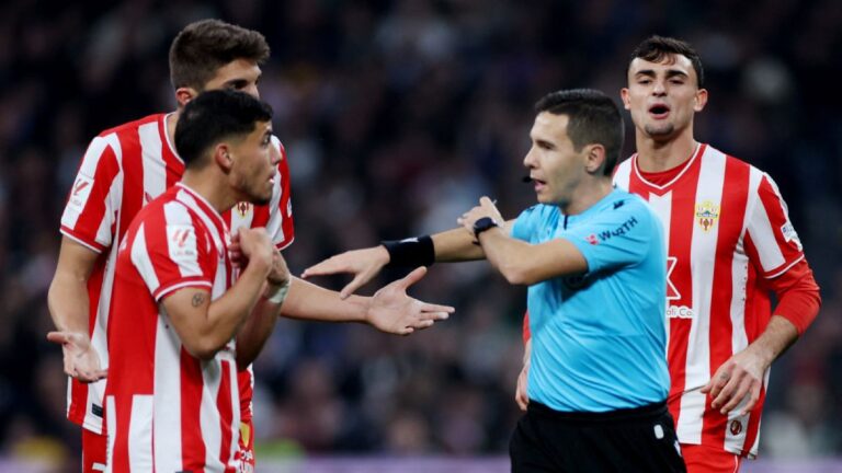 Vinicius podría ser sancionado por cuatro partidos, si el Almería denuncia una presunta agresión a uno de sus jugadores