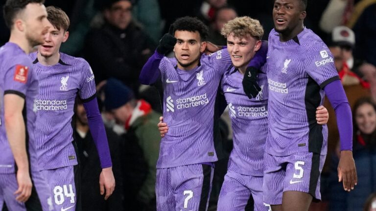 Trent Alexander-Arnold alucina con Luis Díaz: “Tiene mucha velocidad”