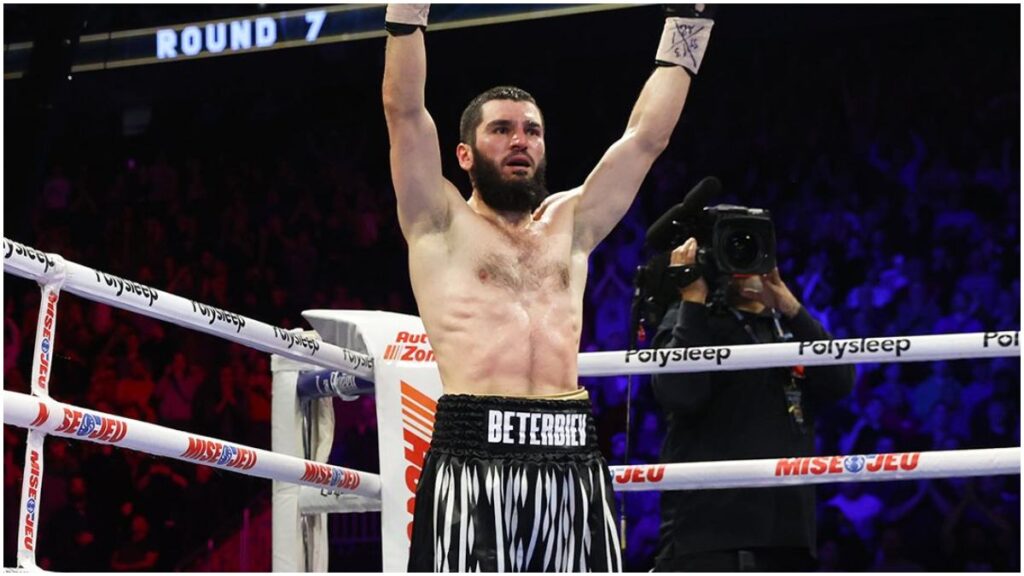 Artur Beterbiev pide una pelea con Dmitry Bivol | X: @trboxing