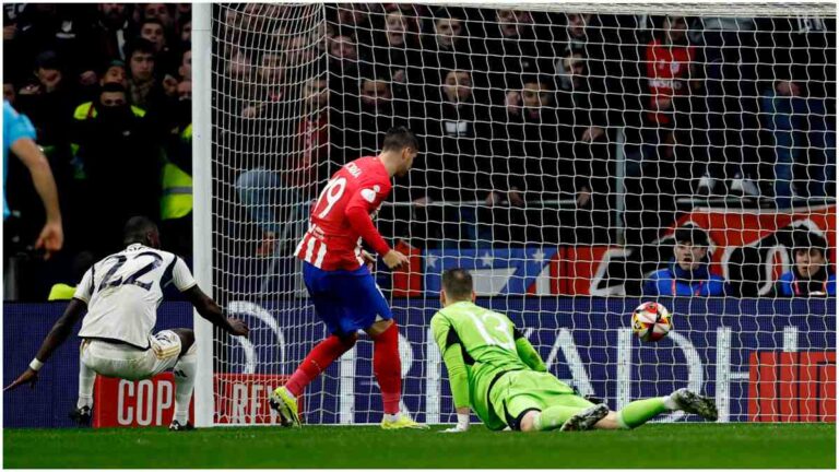 El Atlético aprovecha los errores defensivos del Real Madrid para cobrar venganza en la Copa del Rey