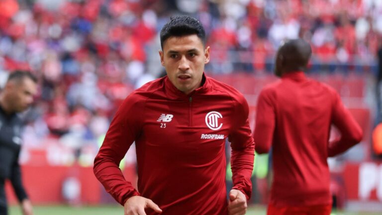 Claudio Baeza sobre Alexis Vega: “Con su llegada se ve una ofensiva muy buena”