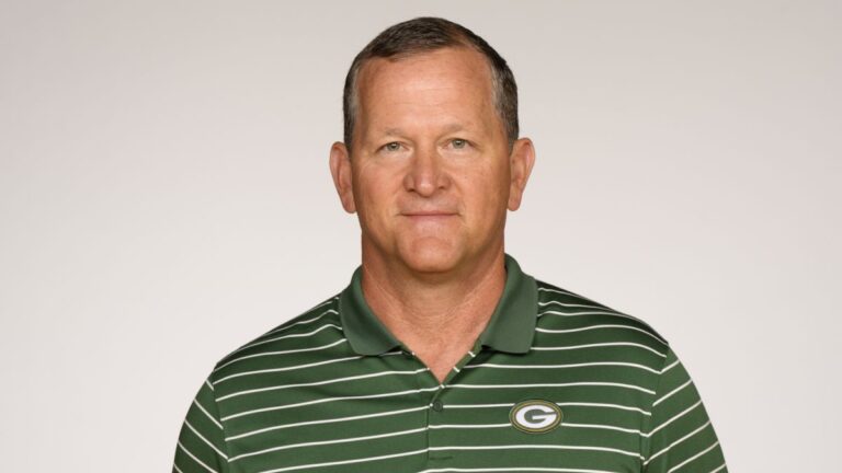 Joe Barry, despedido como coordinador defensivo de los Green Bay Packers