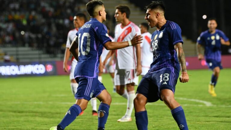 Argentina sub 23 mejoró y superó sin sobresaltos a Perú en el Preolímpico de Venezuela