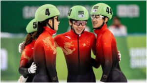 China domina el patinaje de velocidad pista corta en Gangwon 2024