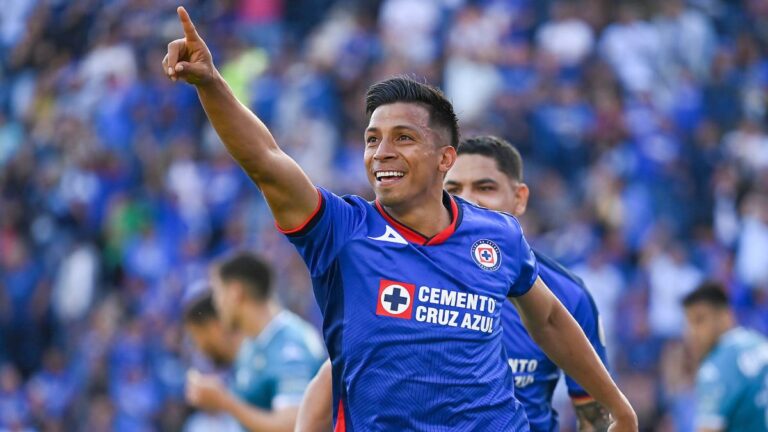 Cruz Azul derrota a Mazatlán y consigue su primer triunfo del Clausura 2024