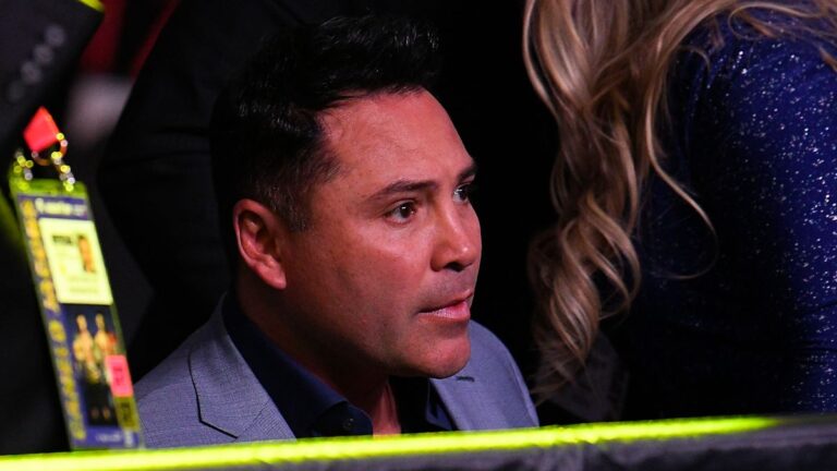 ¿Canelo vs Munguía? Oscar de la Hoya propone una ‘Fiesta Mexicana’ en septiembre