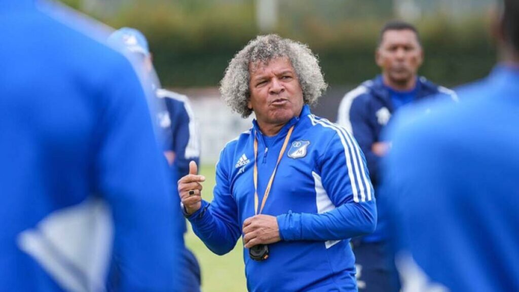 Alberto Gamero, en un entrenamiento. – @MillosFCoficial.