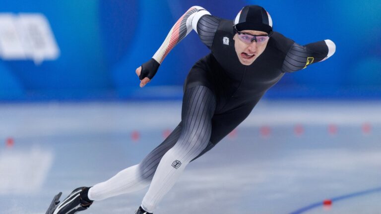 ¡Dominio total! Finn Sonnekalb cosecha su tercer presea dorada en el patinaje de velocidad de Gangwon 2024