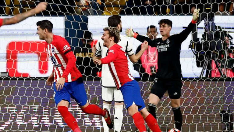 El increíble autogol del Real Madrid ante el Atlético: Despeje de Kepa que rebota en Rüdiger