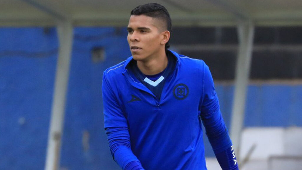 ¡Ahora sí! Kevin Mier es oficialmente nuevo arquero del Cruz Azul