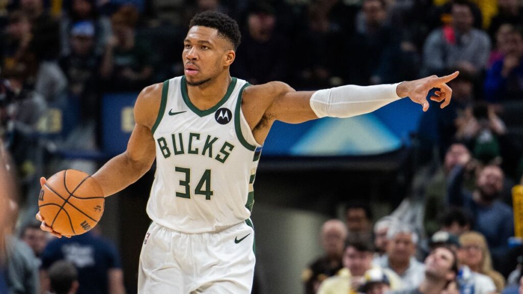 Giannis se luce ante los Spurs | Trevor Ruszkowski-USA TODAY Sports