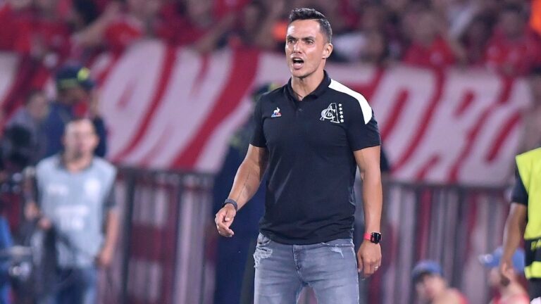 Explosión en América de Cali: Lucas González no continúa como director técnico