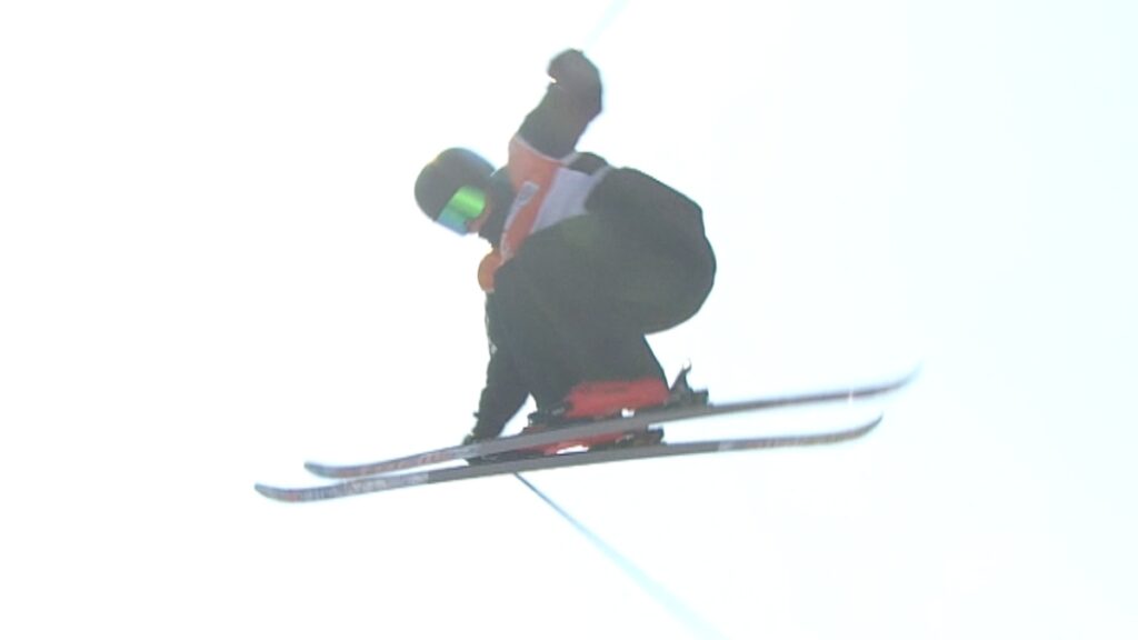 Revive lo mejor de la final del halfpipe varonil, prueba perteneciente al esquí estilo libre de los Juegos Olímpicos de Invierno de la Juventud.