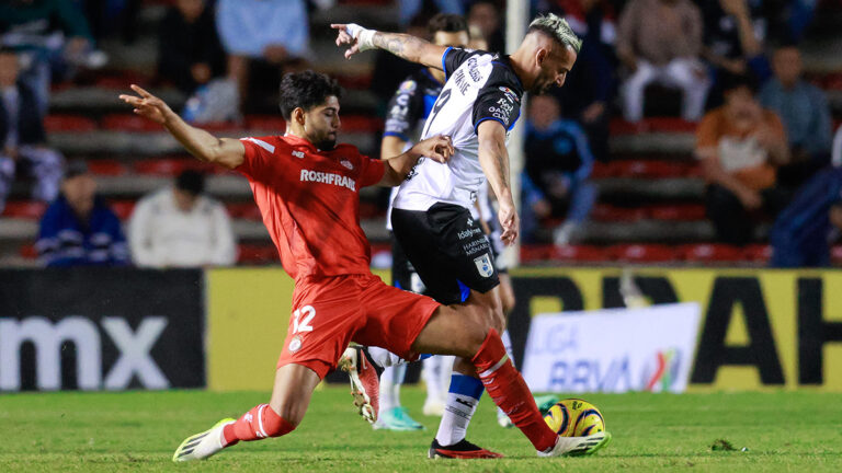 Los Diablos Rojos consiguen el milagro del empate de último minuto ante Gallos en su debut en el Clausura 2024