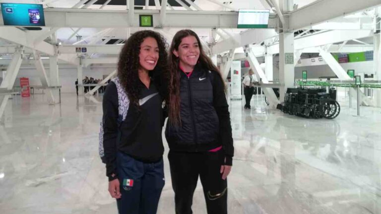 La selección mexicana de clavados viaja a Qatar para el Mundial que entrega las últimas plazas a los Juegos Olímpicos Paris 2024