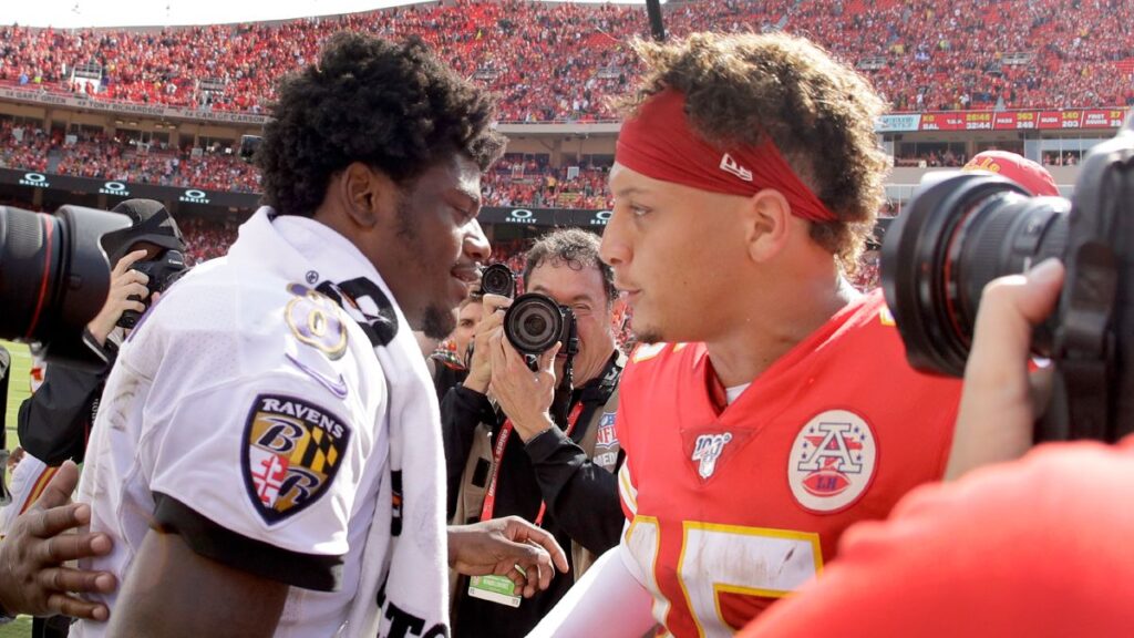 Lamar y Mahomes se ven las caras de nueva cuenta | AP Photo/Charlie Riedel