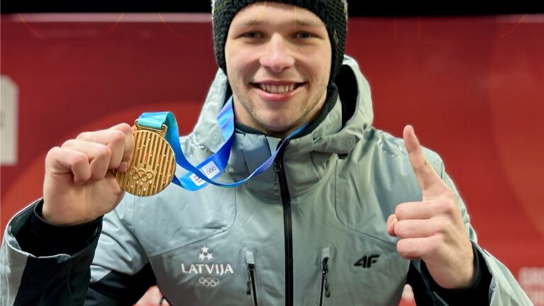 Emils Indriksons le da a Letonia su primer oro en skeleton en unos Juegos Olímpicos de Invierno