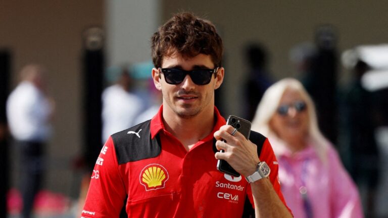 Charles Leclerc extiende su contrato con Ferrari