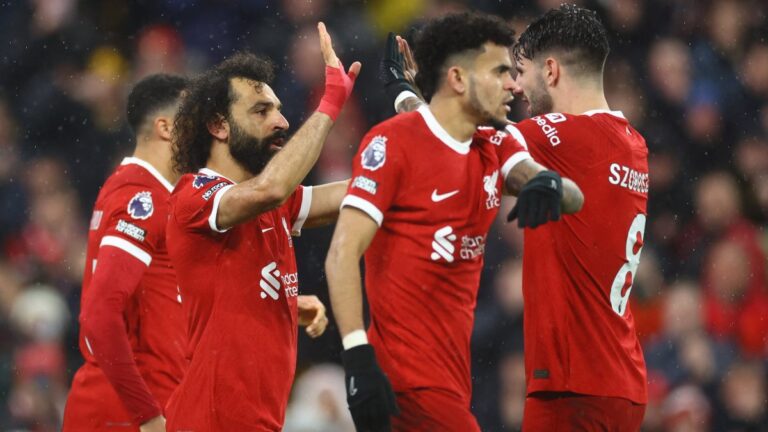 Liverpool derrota al Newcastle y se consolida en la cima de la Premier League