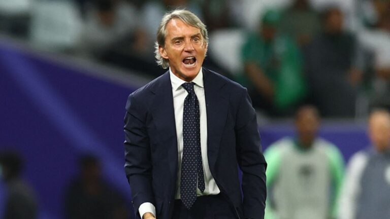 ¡Increíble! Mancini abandona a Arabia Saudita durante la tanda de penaltis antes de quedar eliminados en la Copa Asiática