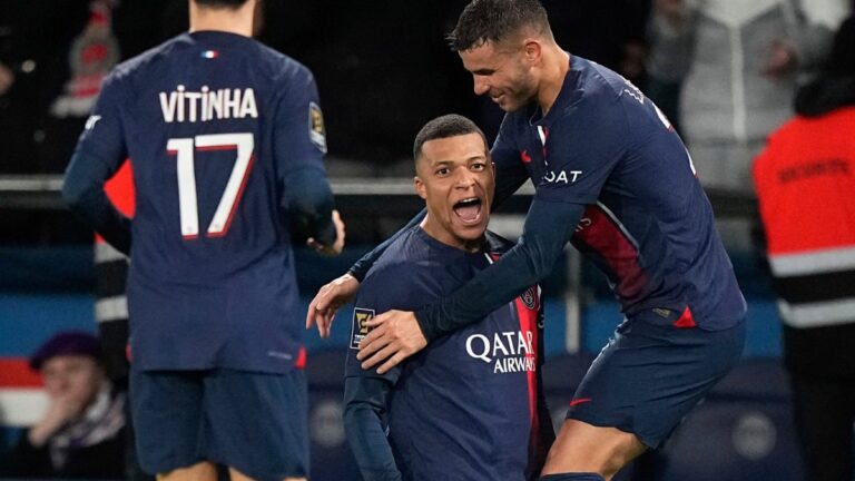 Con gol de Mbappé, el PSG conquista su primer título del 2024: la Supercopa de Francia