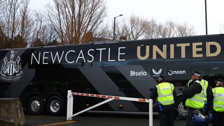 Newcastle, forzado a vender jugadores para cumplir con el Fair Play Financiero