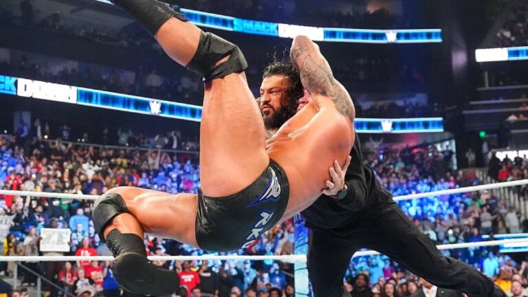 WWE Royal Rumble 2024: Roman Reigns firma contrato para defender el Campeonto Indiscutido en una Fatal 4-Way