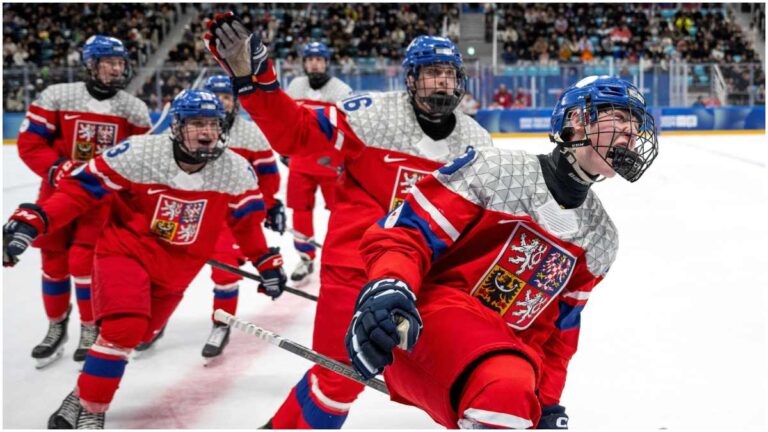 En un duelo interminable de hockey sobre hielo, República Checa vence a Estados Unidos en Gangwon 2024