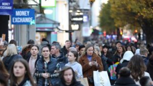 ¿Tienes gripe, tos o pirola? Sal de la duda, estos son los síntomas de la nueva variante de covid