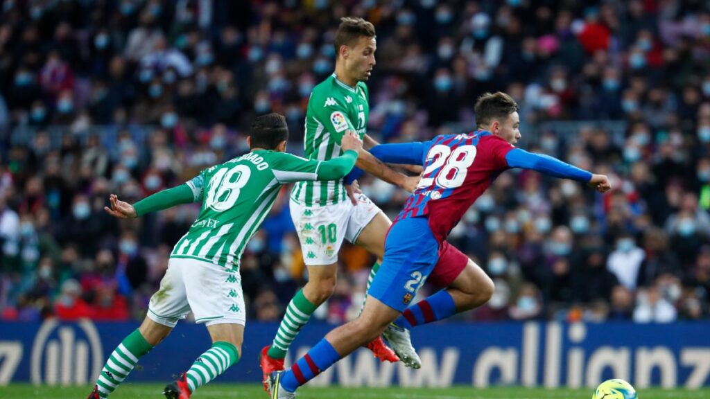 Sergio Canales da la bienvenida a Andrés Guardado a la Liga MX y le manda una advertencia: "Tengo ganas de tirarte un caño"