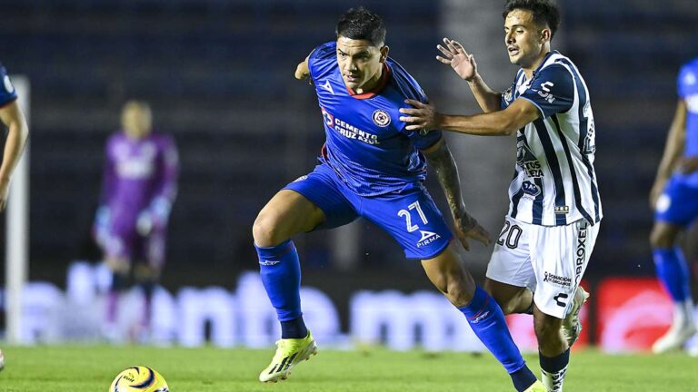 ¡De no creerse! La falla con la que el Toro Fernández se estrena en Cruz Azul