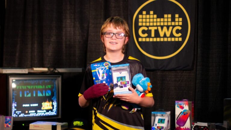 Un niño de 13 años es el primer humano en “romper” Tetris