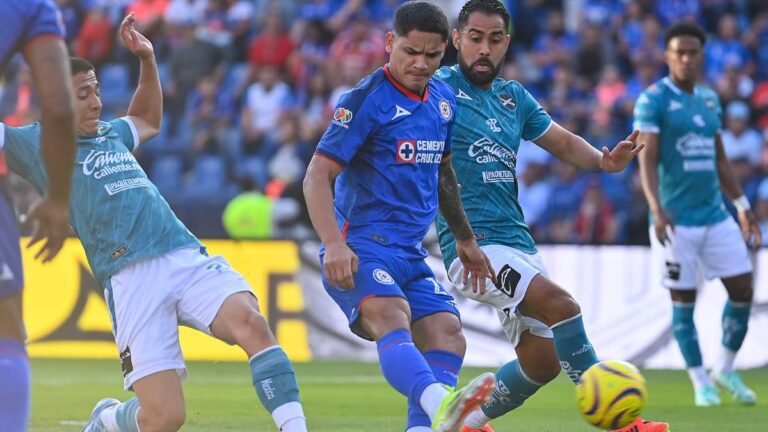 El Toro Fernández anota su primer gol con Cruz Azul al marcar el empate frente a Mazatlán