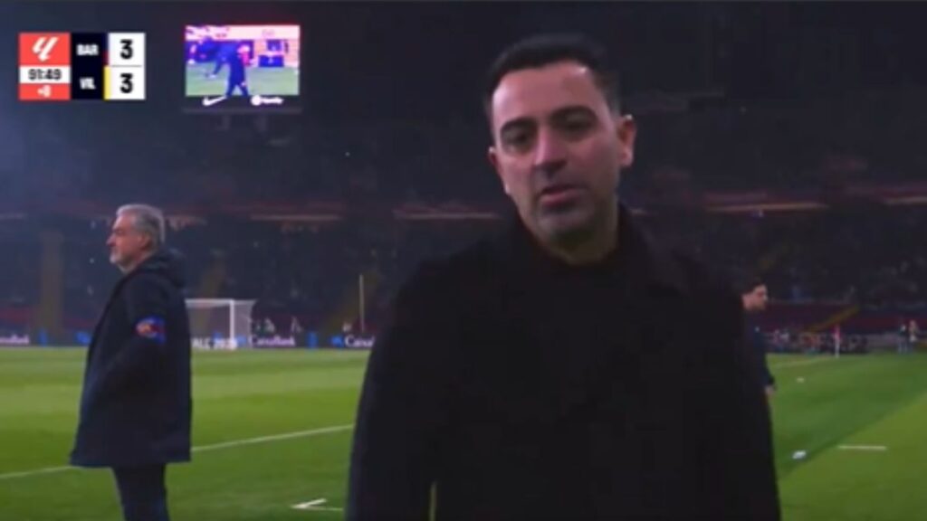 Xavi explota ante las cámaras por un penal anulado por el VAR: "Es una vergüenza"