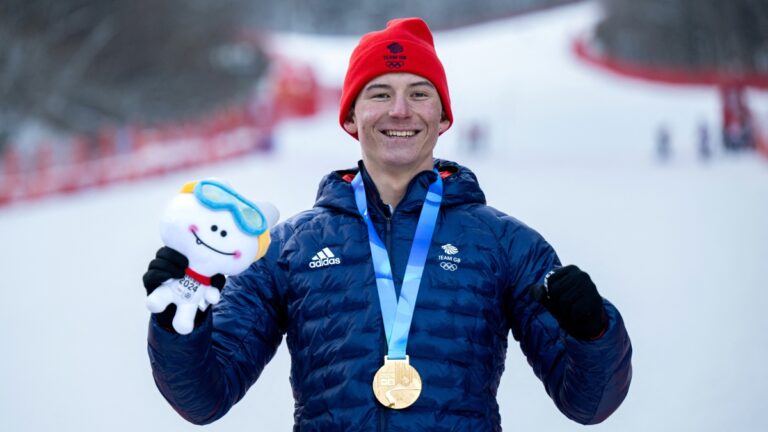 Zak Carrick-Smith gana su tercera medalla en esquí alpino de Gangwon 2024; Nico Quintero finaliza noveno