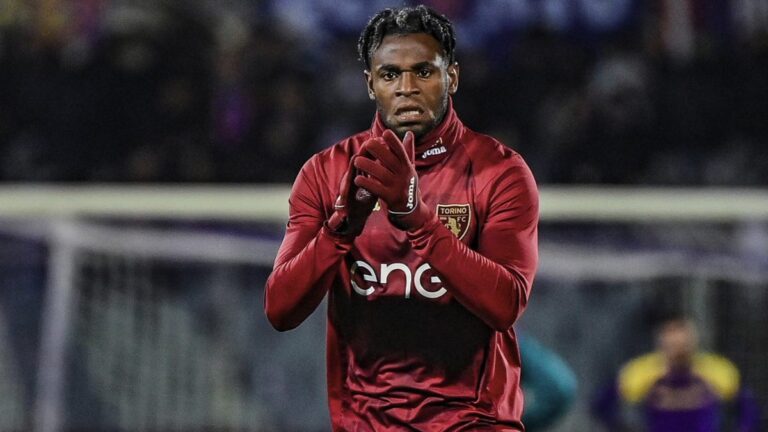 Exjugador del Torino le mete presión a Duván Zapata y le pide más goles